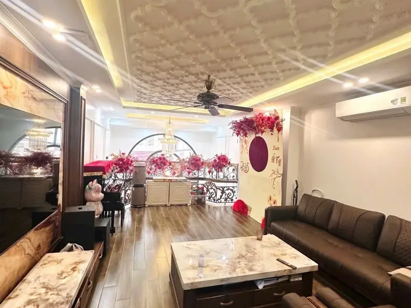 Nhà phố sang trọng tại trung tâm quận Lê Chân với thiết kế tối ưu và nội thất cao cấp... Bán nhà riêng tại An Biên, Hải Phòng 01