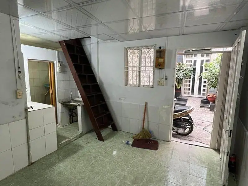 Bán nhà 2 tầng diện tích 15.8m² tại trung tâm Phú Nhuận, phù hợp kinh doanh... Bán nhà riêng tại Phú Nhuận, Hồ Chí Minh 01