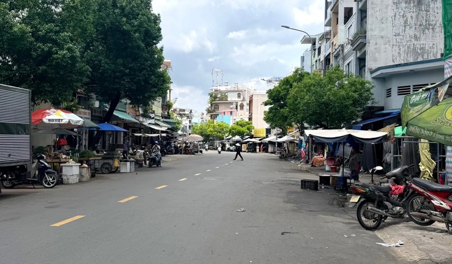 Bán nhà mặt phố Hoàng Hoa Thám, 7 tầng, diện tích sử dụng lớn, thuận tiện kinh doanh... Bán nhà mặt phố tại Bình Lợi Trung, Hồ Chí Minh 01