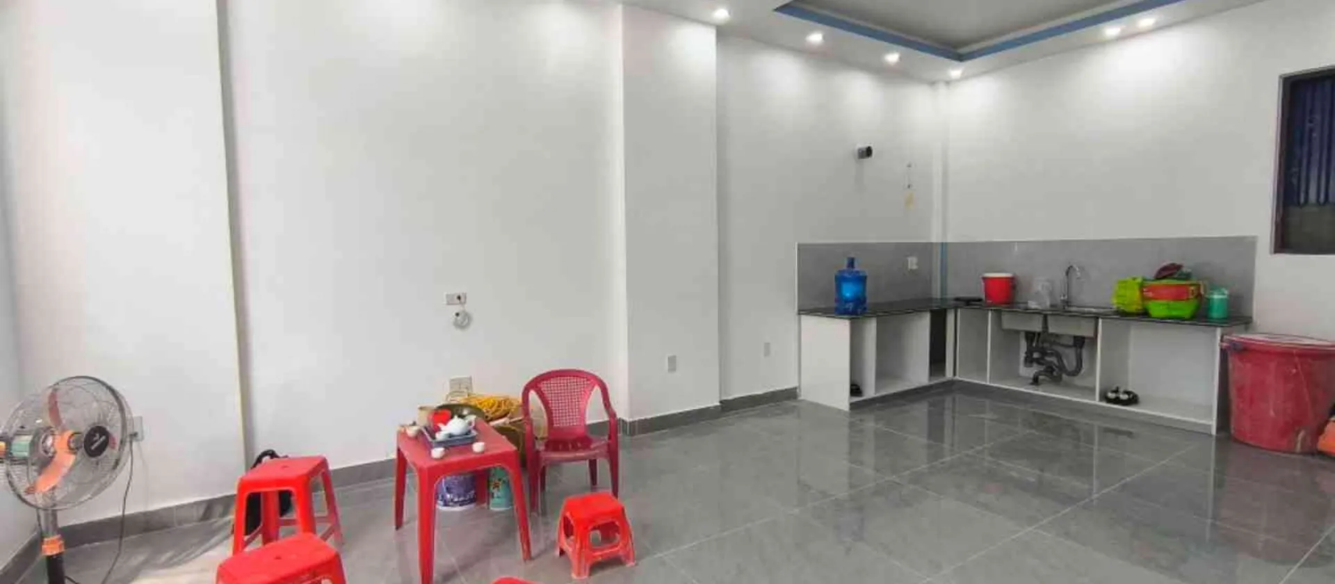 Nhà phố 3 tầng kiên cố tại khu dân cư yên tĩnh, gần khu chợ sầm uất... Bán nhà riêng tại Hưng Đạo, Hải Phòng 01