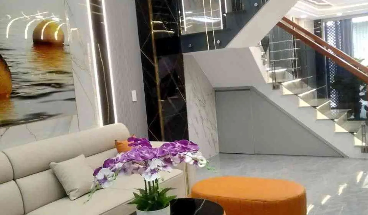 NHÀ PHỐ – Ô TÔ NGỦ TRONG NHÀ– GẦN NGÃ TƯ GA _ TẶNG NÔI THẤT XỊN SÒ_ Nhỉnh 6 Đồng... Bán biệt thự, liền kề tại An Phú Đông, Hồ Chí Minh 01