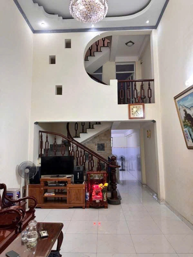 Bán nhà đường Nguyễn Văn Quỳ, quận 7, diện tích 4 x 15 m, 1 trệt 4 lầu, giá 6,9 tỷ tại Hồ Chí Minh 01