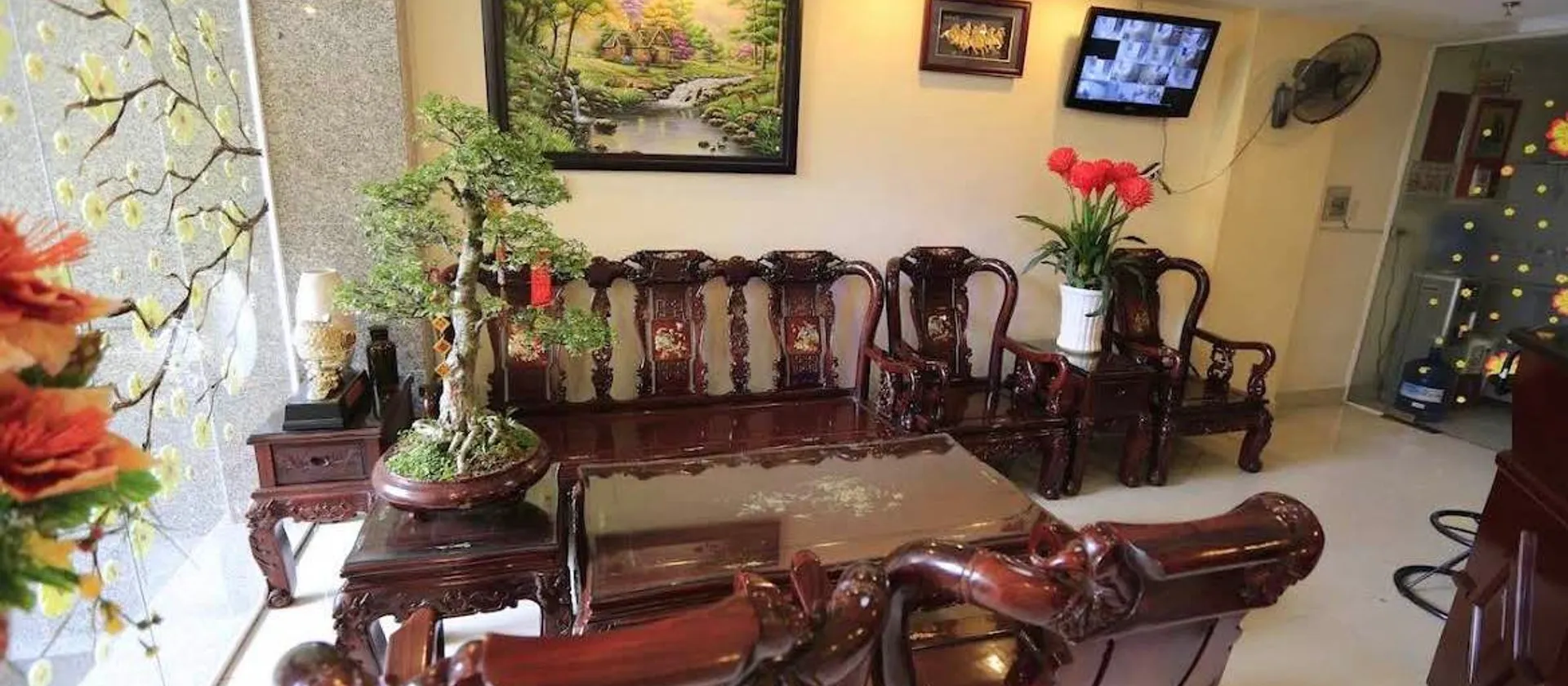 Căn hộ dịch vụ trung tâm Quận 1 với khách sạn 10 tầng - Đầu tư đẳng cấp sinh lời bền vững... Bán nhà mặt phố tại Tân Định, Hồ Chí Minh 01