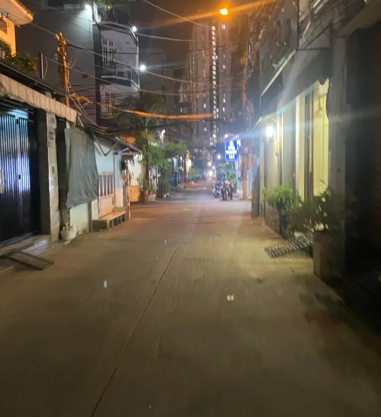 Bán nhà riêng 2 tầng phường 4 quận 8, hẻm xe hơi 4m, gần Aeon... Bán nhà riêng tại Chánh Hưng, Hồ Chí Minh 01