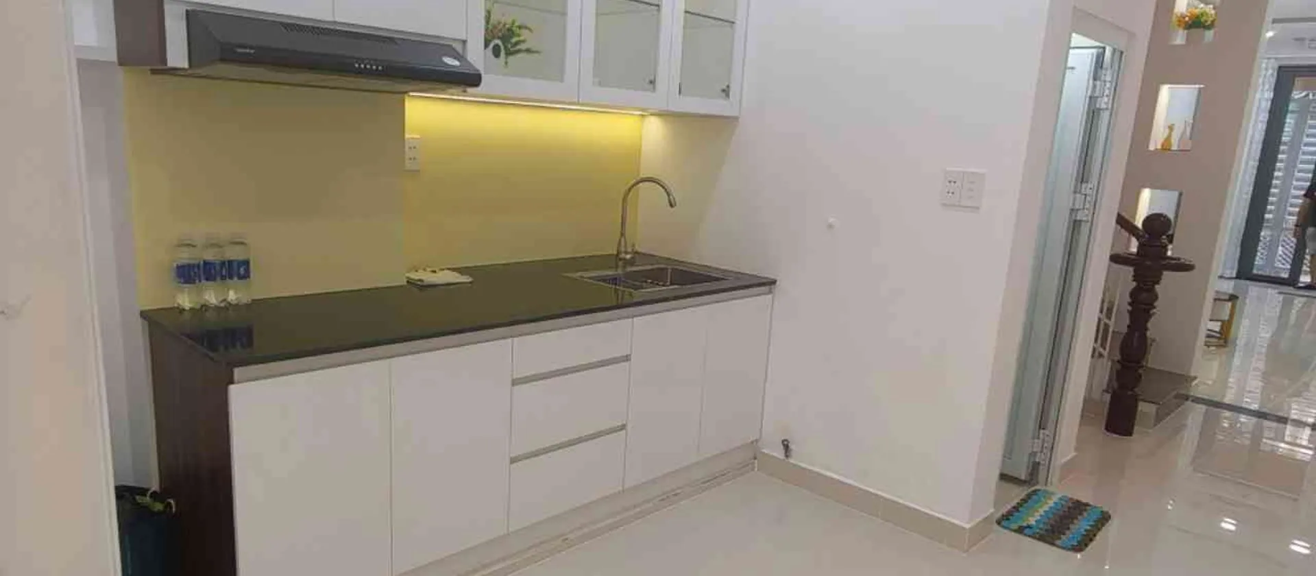Nhà đẹp trung tâm Quận 3, xe hơi đậu ngay cửa... Bán nhà riêng tại Nhiêu Lộc, Hồ Chí Minh 01