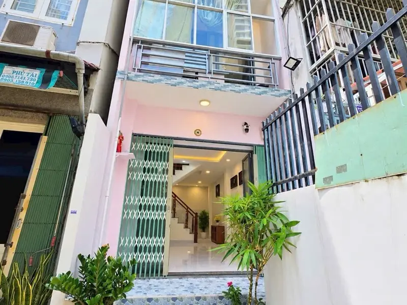 Nhà mặt tiền hẻm xe hơi Hồng Bàng giá mềm nhỉnh hơn 5 tỷ xíu mại mềm mại... Bán nhà riêng tại Bình Tây, Hồ Chí Minh 01