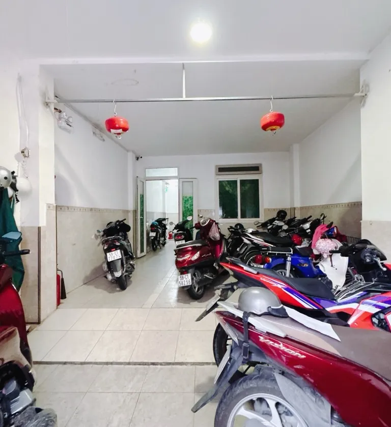 Chdv mini Đoàn Văn Bơ - 70m² (4.4×14) - 7.x tỷ - 9Pn khép kín - Dòng tiền 300tr/năm... Bán nhà riêng tại Xóm Chiếu, Hồ Chí Minh 01