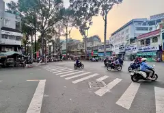 Nhà mặt phố Quận 10, kinh doanh đỉnh, thu nhập 150 triệu/tháng... Bán nhà mặt phố tại Vườn Lài, Hồ Chí Minh 01