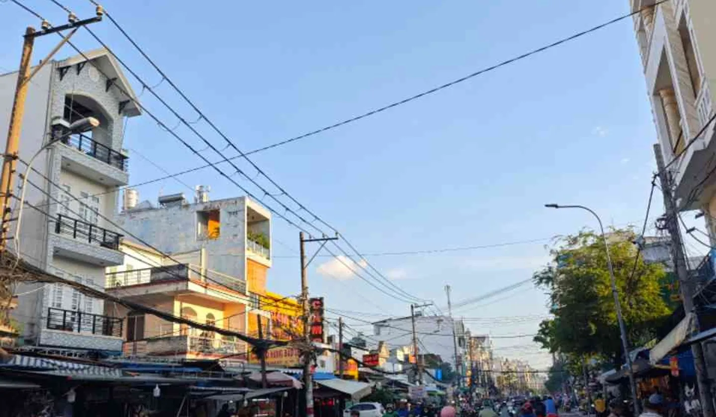 Bán nhà mặt phố rộng 126.5m² tại phường Phạm Văn Bạch, giá 19.9 tỷ... Bán nhà mặt phố tại Tân Sơn, Hồ Chí Minh 01