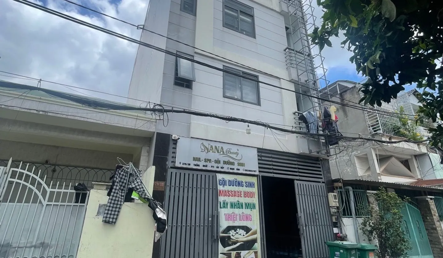 Nhà hẻm rộng sát mặt tiền Thống Nhất, 3 phòng ngủ, kinh doanh tốt... Bán nhà riêng tại Thông Tây Hội, Hồ Chí Minh 01
