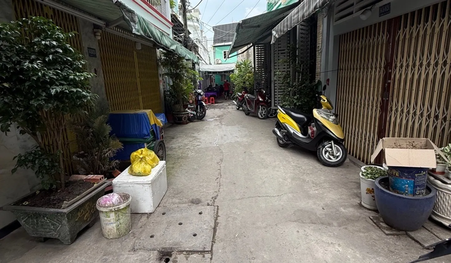 Nhà 4 Tầng Gần Quận 5, Hẻm 4M Quận 8 - Giá Hấp Dẫn... Bán nhà riêng tại Chánh Hưng, Hồ Chí Minh 01