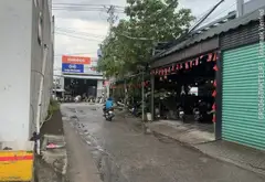 Nhà mặt tiền đẳng cấp với thang máy và gara ô tô tại khu vực sầm uất... Bán nhà riêng tại Thới An, Hồ Chí Minh 04