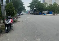 Bán nhà mặt phố 3 tầng, 5 phòng ngủ tại Quận 8, diện tích 100m2, giá 8 tỷ... Bán nhà mặt phố tại Bình Hưng, Hồ Chí Minh 03