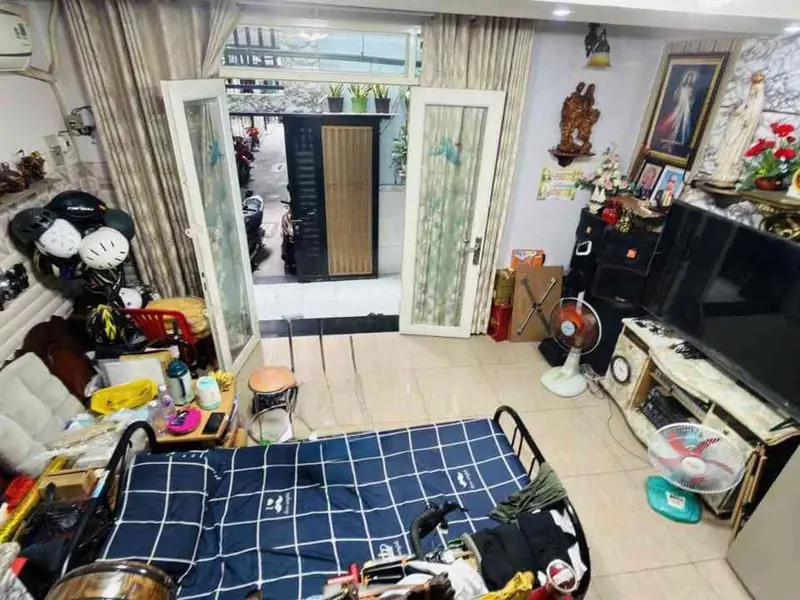 Nhà 5 tầng gần chợ Ông Địa, yên tĩnh và tiện nghi... Bán nhà riêng tại Tân Hòa, Hồ Chí Minh 01