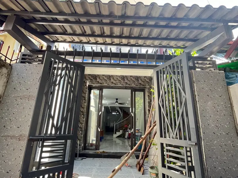Nhà 3 tầng thiết kế tinh tế tại phố Vũ Chí Thắng với ngõ thông rộng ô tô nhỏ vào tận nơi... Bán nhà riêng tại An Biên, Hải Phòng 01