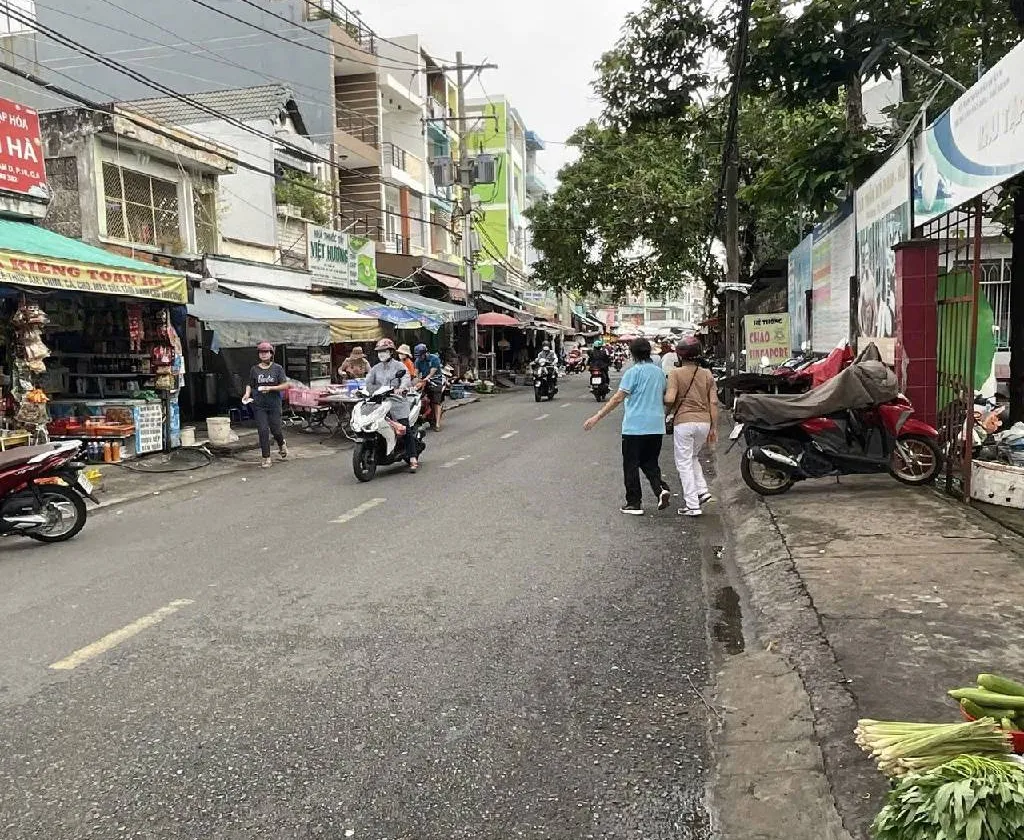 Bán nhà mặt phố 4 tầng diện tích 61.5m2 tại Quận 6... Bán nhà mặt phố tại Bình Phú, Hồ Chí Minh 01