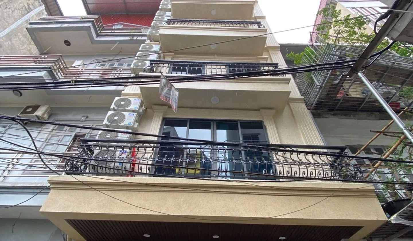 Bán tòa nhà CCMN 8 tầng gần Đại học Công nghiệp, 13 phòng khép kín, thang máy, nội thất đầy đủ... Bán nhà riêng tại Phú Diễn, Hà Nội 01