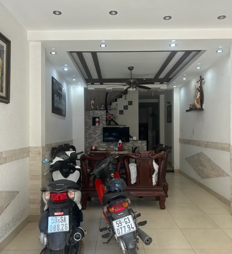 Siêu phẩm 5 tầng full tiện nghi ở Tân Bình, giá siêu hấp dẫn... Bán owner_side tại Bảy Hiền, Hồ Chí Minh 01
