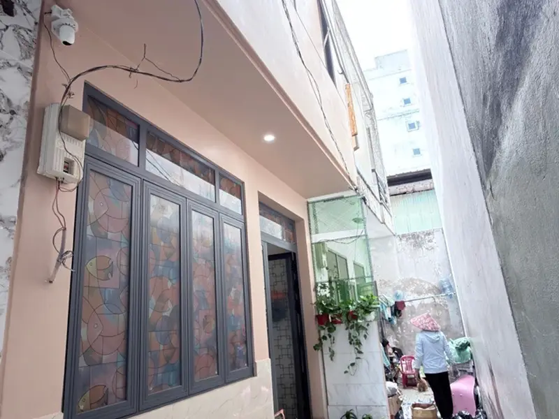 Nhà đẹp gần Lương Thế Vinh, hẻm xe ô tô, tiện nghi đầy đủ... Bán nhà riêng tại Phú Thạnh, Hồ Chí Minh 01