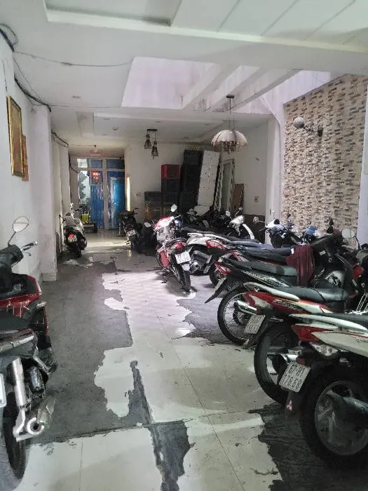 Nhà 6 tầng mặt tiền rộng, giá tốt tại Quận 5... Bán nhà mặt phố tại Chợ Lớn, Hồ Chí Minh 01