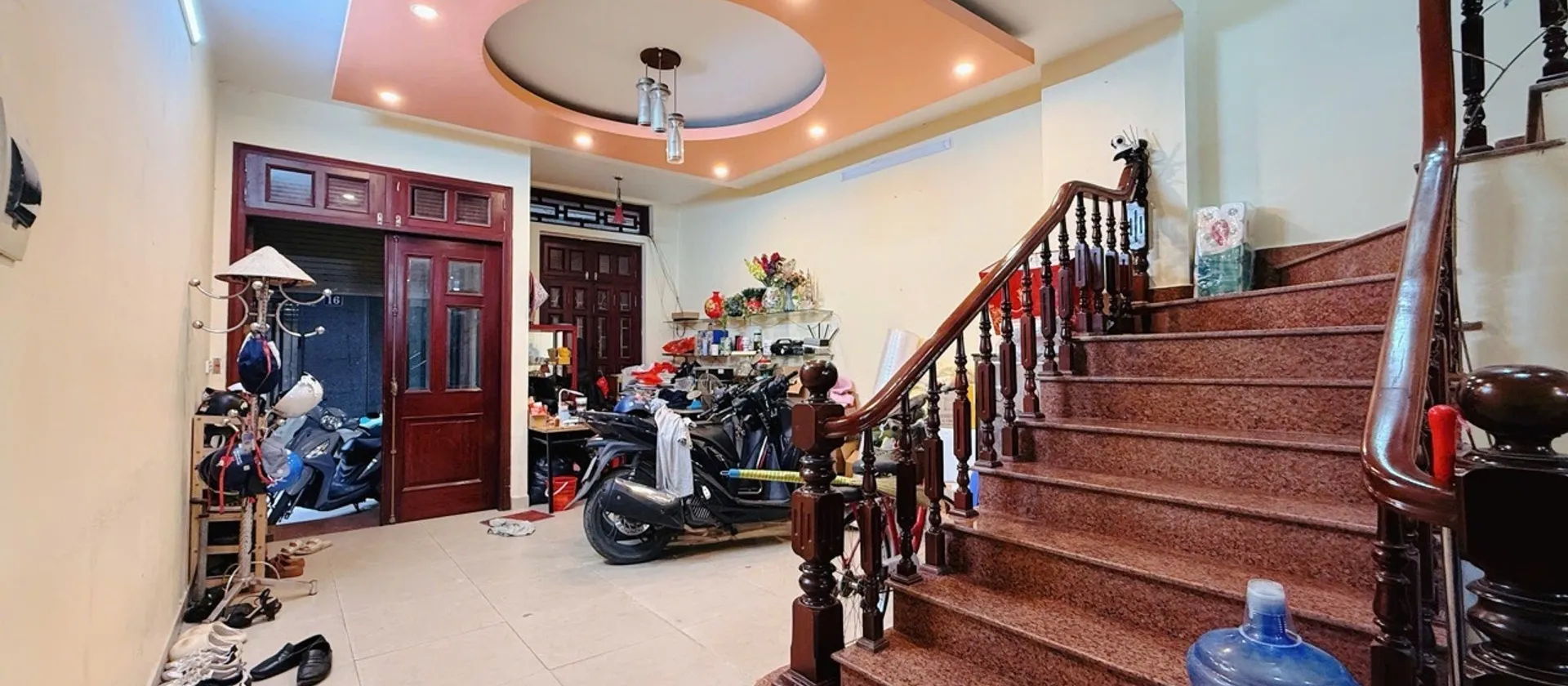 Bán nhà riêng 5 tầng khu vực Trần Duy Hưng, giá 22 tỷ... Bán nhà riêng tại Yên Hòa, Hà Nội 01
