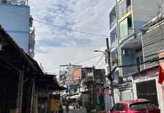 Nhà riêng Ngay Emart Phan Huy Ích, 4 tầng rộng 207m2, 17 phòng, ô tô đậu thoải mái... Bán nhà riêng tại An Hội Tây, Hồ Chí Minh 01