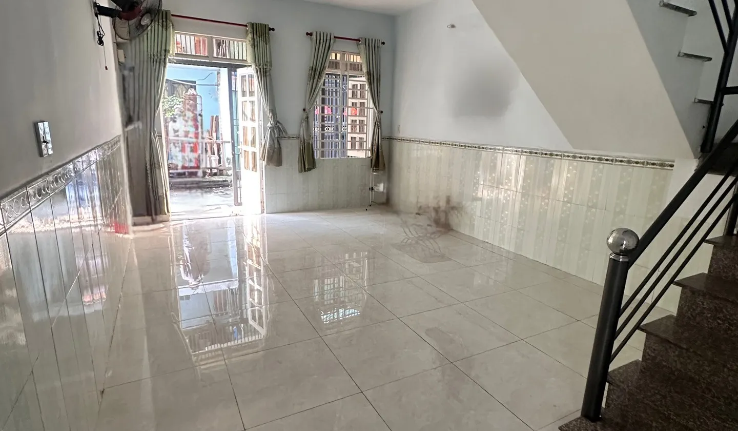 - NHÀ 2 TẦNG BTCT (4,7x10) - GIÁ 4,5 TỶ - TL - HBG RỘNG RÃI - ĐƯỜNG SỐ 21 GÒ VẤP... Bán nhà riêng tại Thông Tây Hội, Hồ Chí Minh 01