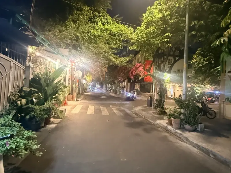 Nhà mặt phố phong cách kinh doanh sầm uất giá tốt... Bán nhà mặt phố tại Hòa Hưng, Hồ Chí Minh 01