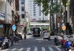 Nhà mặt phố Bùi Thị Xuân, đắt giá giữa lòng Quận 1... Bán nhà mặt phố tại Bến Thành, Hồ Chí Minh 02