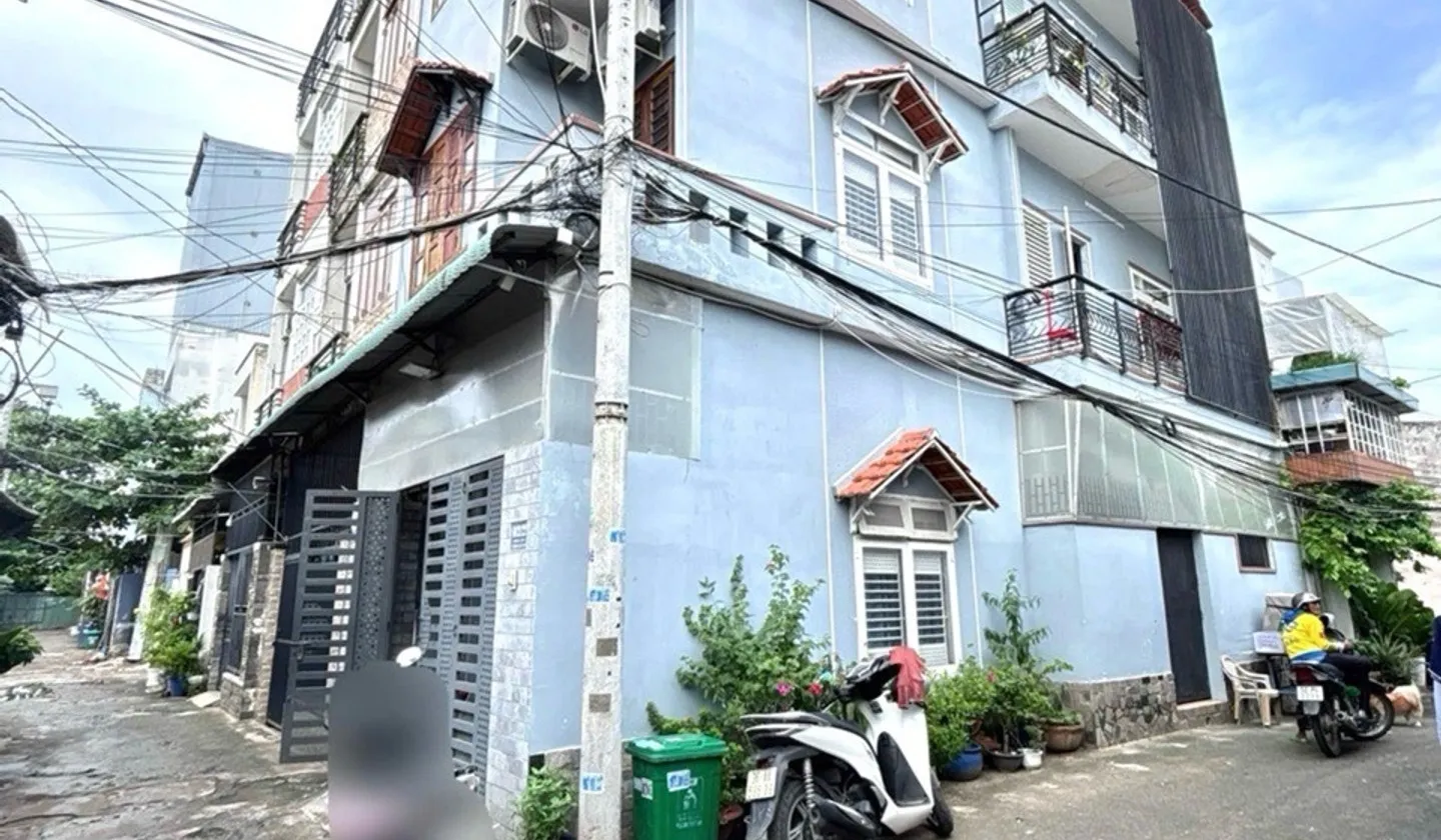 Bán nhà riêng 3 tầng căn góc tại trung tâm phường Trường Thọ, 5 phòng ngủ, giá 6 tỷ... Bán nhà riêng tại Thủ Đức, Hồ Chí Minh 01