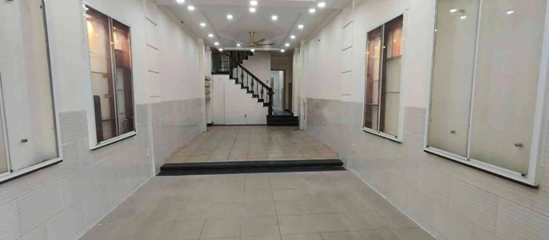 Nhà 4 tầng hẻm xe tải Phan Huy Ích siêu rộng 6PN... Bán nhà riêng tại Tân Sơn, Hồ Chí Minh 01