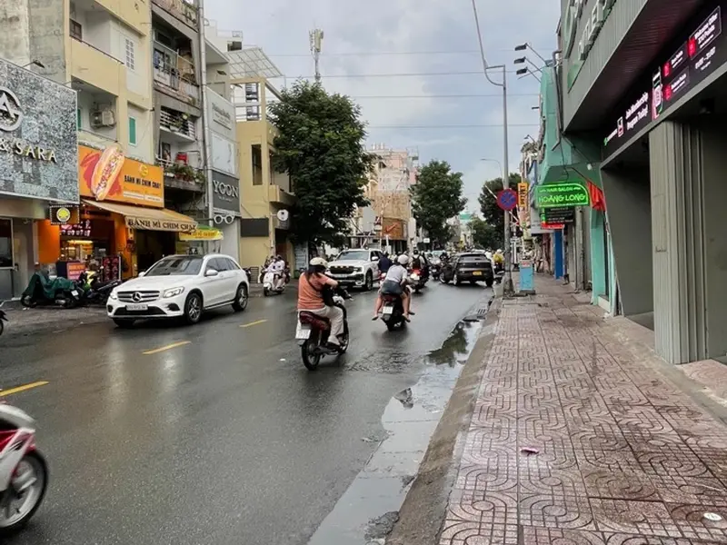 Bán nhà mặt phố phường 10 quận 3 diện tích 32m2, mặt tiền 2.6m, thích hợp kinh doanh... Bán nhà mặt phố tại Phú Nhuận, Hồ Chí Minh 01