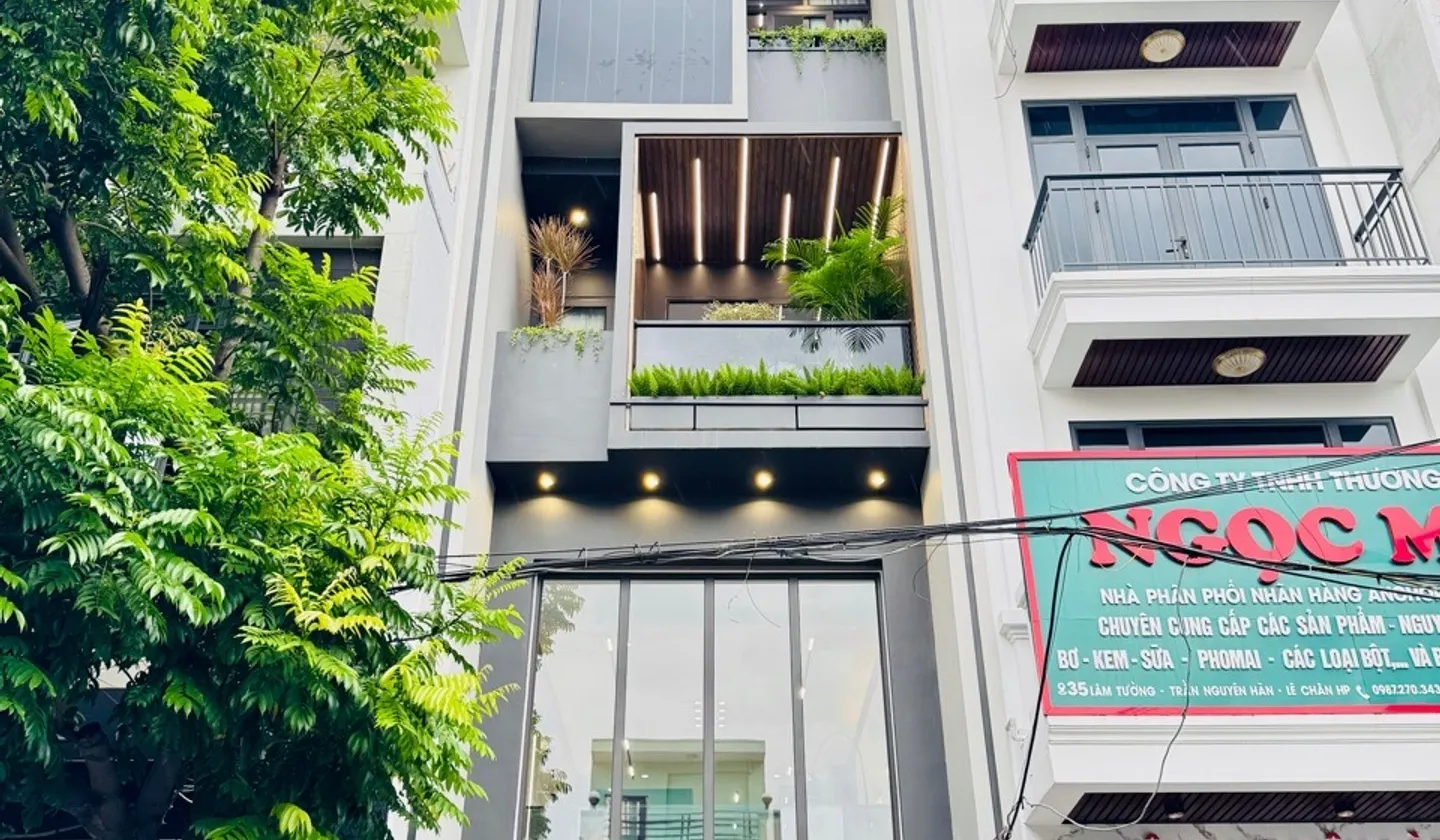 Nhà mặt phố 5 tầng kiên cố với thang máy, nội thất đầy đủ tại phường Lâm Tường... Bán nhà mặt phố tại Lê Chân, Hải Phòng 01
