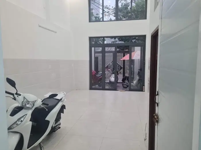 Bán nhà mặt phố 4 tầng hướng Nam tại Bình Hưng Hòa, Bình Tân, diện tích 99.6m², giá 9.99 tỷ đồng... Bán nhà mặt phố tại Bình Hưng Hòa, Hồ Chí Minh 01