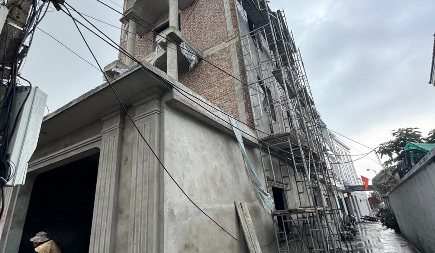 Nhà riêng 4 tầng hiện đại cùng gara ô tô tại Hồng Thái, tiện nghi đầy đủ... Bán nhà riêng tại An Hải, Hải Phòng 01