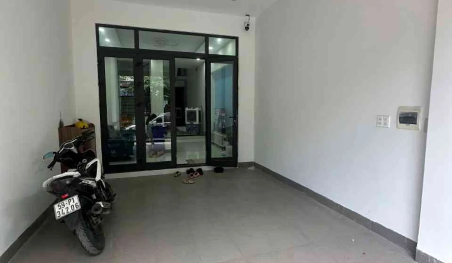 CHỦ CẦN TIỀN BÁN NHÀ 4 TẦNG MẶT TIỀN PHAN BÔI 13 TỶ 4 PN SÁT BIỂN DÒNG TIỀN KHỦNG VỊ TRÍ SIÊU ĐỈNH... Bán nhà mặt phố tại An Hải, Đà Nẵng 01