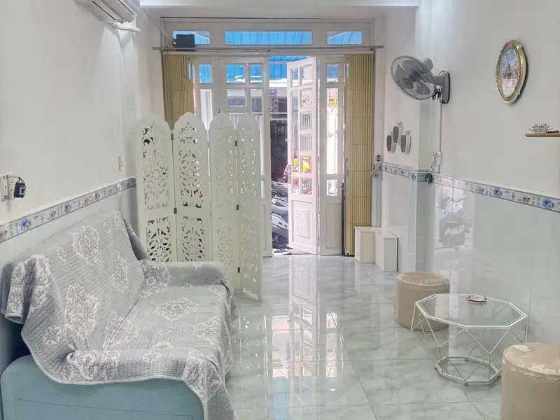 HẺM BA GÁC NGUYỄN THƯỢNG HIỀN- 35m2- 2 TẦNG- NHÀ MỚI- 4.1 TỶ... Bán nhà riêng tại Hạnh Thông, Hồ Chí Minh 01