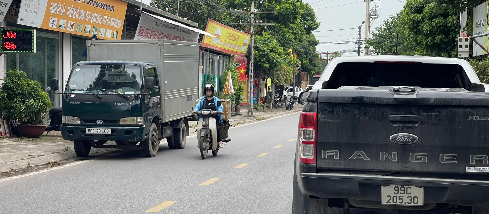 Chủ cần bán gấp nhà cấp 4 tổ 23 thị trấn đông anh: kinh doanh, vỉa hè 4 m đường 2 xe công tránh :
D... Bán đất tại Thư Lâm, Hà Nội 01