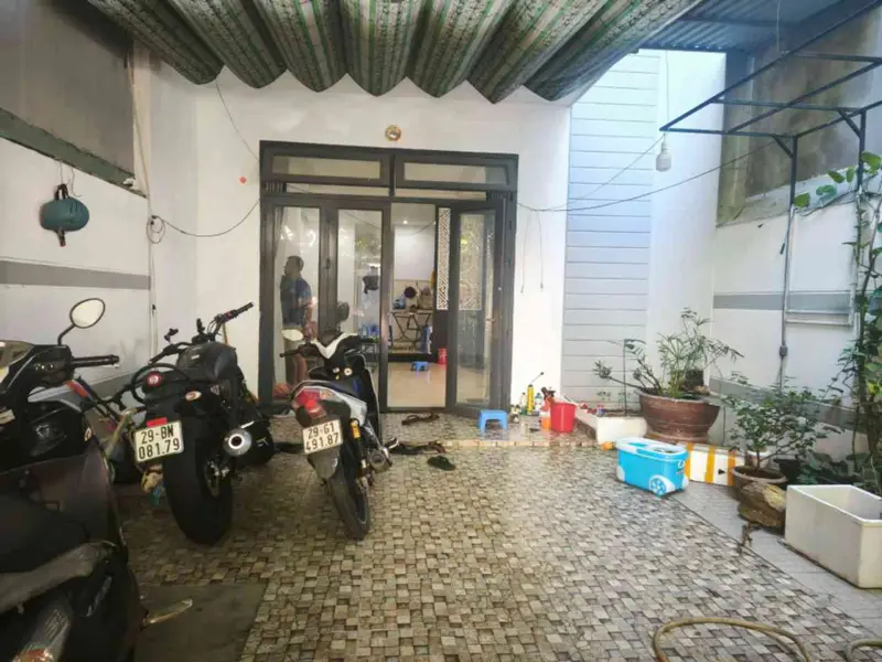 Nhà phố hiện đại 2 tầng giá mềm ở Hoà Xuân... Bán nhà mặt phố tại Hòa Xuân, Đà Nẵng 01