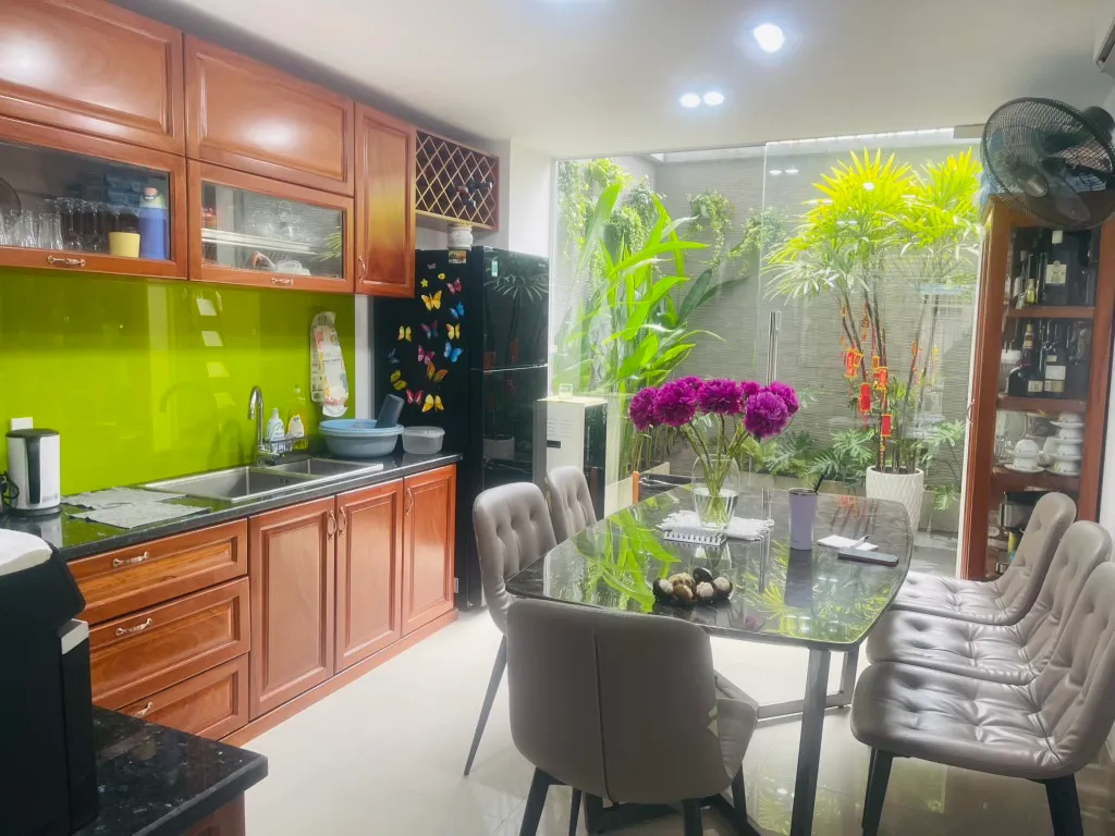 Nhà đẹp lung linh 4 tầng tại Quận 3, tặng toàn bộ nội thất... Bán nhà riêng tại Nhiêu Lộc, Hồ Chí Minh 01