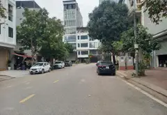 Bán nhà mặt phố tại phường Phú Diễn, diện tích 40m2, mặt tiền 3,3m, giá 13,5 tỷ... Bán nhà mặt phố tại Phú Diễn, Hà Nội 02