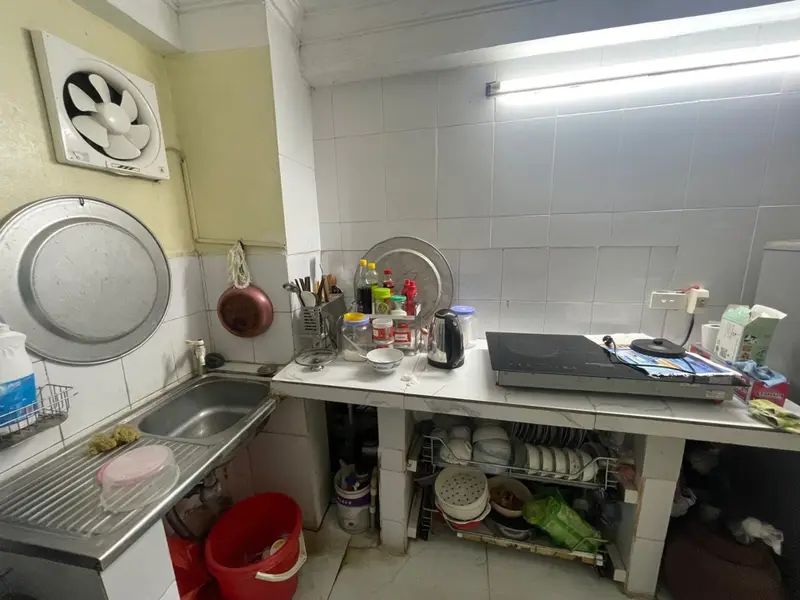 Sổ đỏ vuông đẹp - Nhà Nguyễn Văn Cừ giá hợp lý – 3 bước ra ô tô, gần cầu Long Biên... Bán nhà riêng tại Bồ Đề, Hà Nội 01