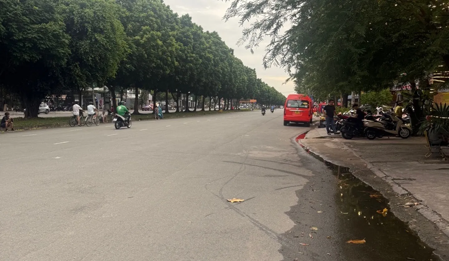 Bán nhà mặt tiền Vành Đai Trong, Phường An Lạc, 100m2, 5 tầng. Giá 18,6 tỷ... Bán nhà mặt phố tại An Lạc, Hồ Chí Minh 01
