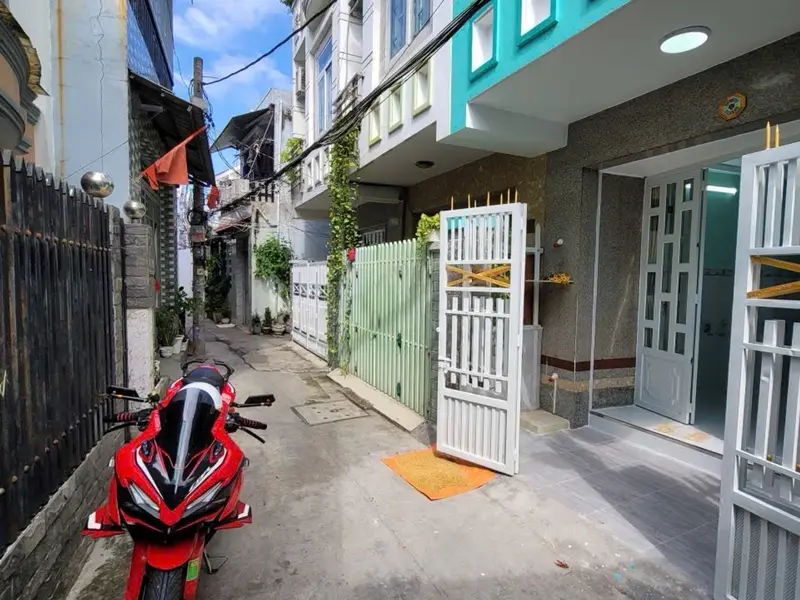 Cơ hội sở hữu nhà 3 tầng trung tâm quận 8, giá giảm ngay 100 triệu... Bán nhà riêng tại Phú Định, Hồ Chí Minh 01
