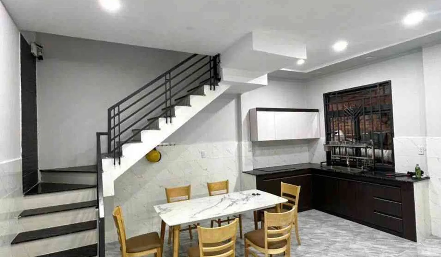 BÁ.N NHÀ ĐẸP CẬP HÔNG LÊ VĂN QUỚI - HẺM ÔTÔ - NGANG 5M - Ở NGAY- CHỈ 3x$... Bán nhà riêng tại Bình Hưng Hòa, Hồ Chí Minh 01