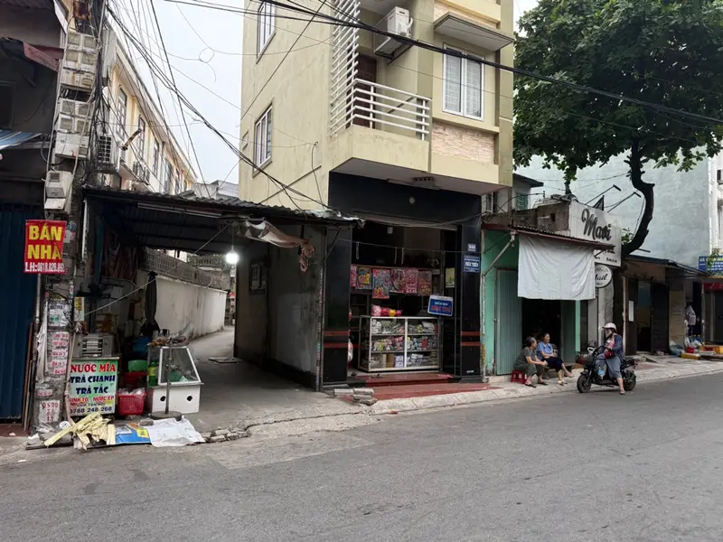 Nhà tân cổ điển 4,5 tầng tại khu dân cư yên tĩnh phường Chợ Hàng Hải Phòng... Bán nhà riêng tại Lê Chân, Hải Phòng 01