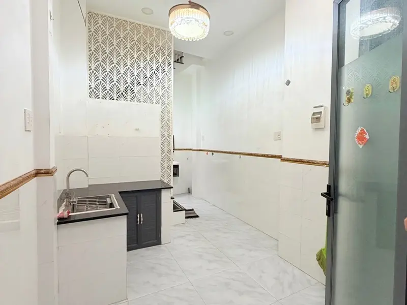 Nhà 2 tầng mới toanh ở Quận 11 - Giá chỉ 3 tỷ... Bán nhà riêng tại Hòa Bình, Hồ Chí Minh 01