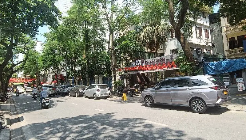 Nhà phố lô góc đẳng cấp tại trung tâm Ba Đình... Bán nhà mặt phố tại Ba Đình, Hà Nội 01