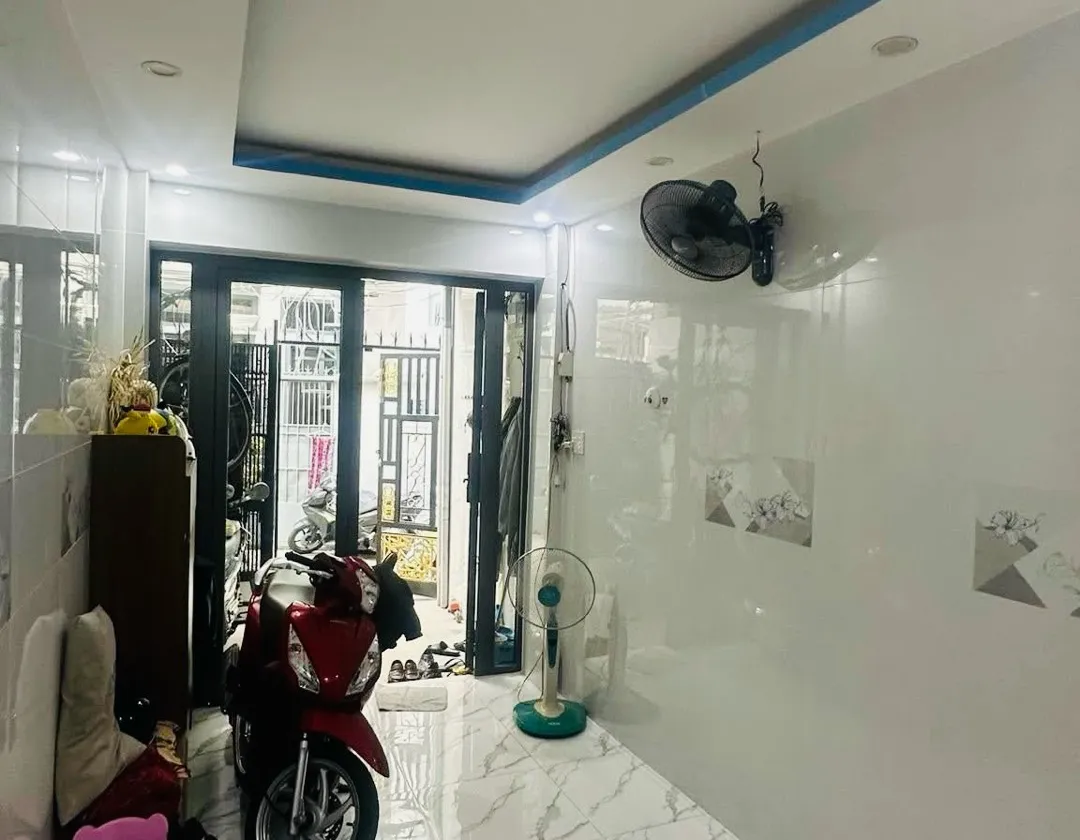 Nhà nhỏ xinh, trung tâm Phú Nhuận, giá mềm có giảm... Bán nhà riêng tại Phú Nhuận, Hồ Chí Minh 01