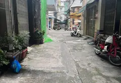 🏠 Diện tích: 4,8m x 3,5m Hẻm 3,5m sạch. 🏗️ Kết cấu: 3 tầng 🛏️ Phòng khách, 2 phòng ngủ, 3 WC ✨... Bán nhà riêng tại An Đông, Hồ Chí Minh 04